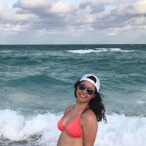 Meet your Posher, Andrea